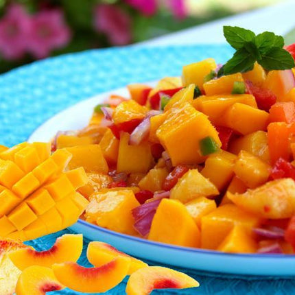 Mango-peach-Salsa_SFBH5PA424KT.jpg