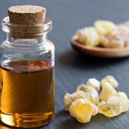 Frankincense_Extract_SNUTCAE63K1M.jpg